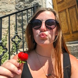 Meet your Posher, Ceyara